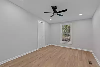 334 Glen Street, Summerville, SC 29483 - Photo 23