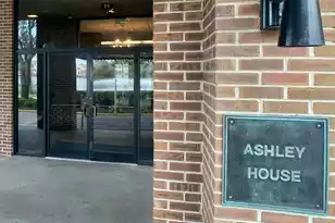 14 Lockwood Dr, Charleston, SC 29401 - Photo 23