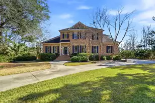 3331 Cottonfield Dr, Mount Pleasant, SC 29466 - Photo 3
