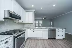 218 Comiskey Park Cir, Summerville, SC 29485 - Photo 9
