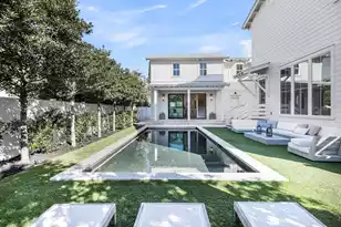 546 Center St, Mount Pleasant, SC 29464 - Photo 1