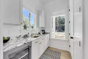 546 Center St, Mount Pleasant, SC 29464 - Photo 23