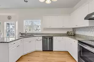 1861 Great Hope Dr, Mount Pleasant, SC 29466 - Photo 9