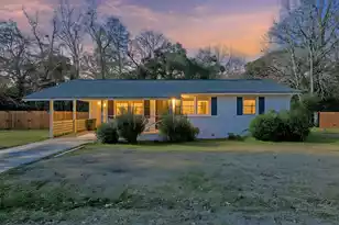 5349 Parkside Dr, North Charleston, SC 29405 - Photo 9