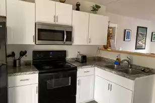 2705 Surrey Dr W, North Charleston, SC 29405 - Photo 7