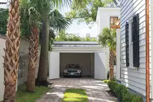 109 Rutledge Ave, Charleston, SC 29401 - Photo 3