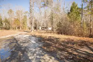 825 Glen St, Walterboro, SC 29488 - Photo 1