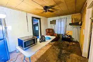 401 Huggins Street W, Manning, SC 29102 - Photo 11