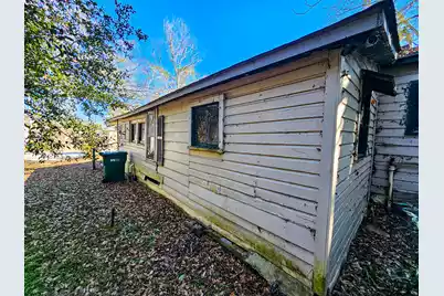 401 Huggins Street W, Manning, SC 29102 - Photo 7