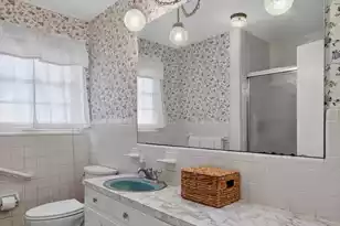 822 Rogers Ln, Mount Pleasant, SC 29464 - Photo 17