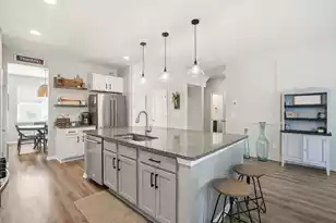 711 Kilarney Rd, Summerville, SC 29483 - Photo 15