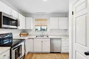 701 Davenport Dr, Mount Pleasant, SC 29464 - Photo 7