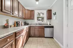 1055 Glenshaw St, North Charleston, SC 29405 - Photo 5