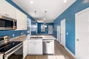 2021 Comstock Ave, North Charleston, SC 29405 - Photo 11