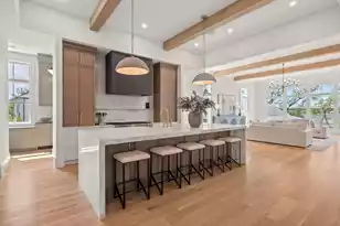 925 Fish Cp Rd, Charleston, SC 29492 - Photo 11