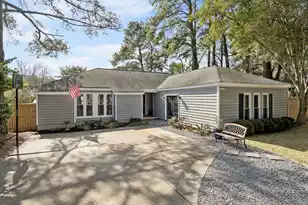 642 Williamson Dr, Mount Pleasant, SC 29464 - Photo 3