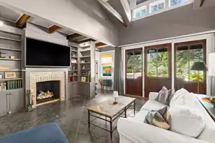 2302 Stuart St, Beaufort, SC 29902 - Photo 3