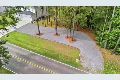 689 Butternut Road W, Summerville, SC 29483 - Photo 3
