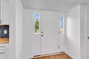 301 Lakeside Dr, Mount Pleasant, SC 29464 - Photo 5