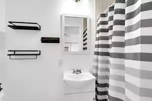 301 Lakeside Dr, Mount Pleasant, SC 29464 - Photo 35