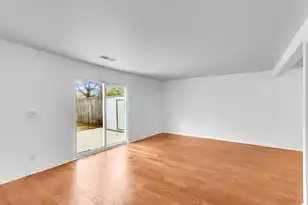 301 Lakeside Dr, Mount Pleasant, SC 29464 - Photo 15