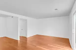 301 Lakeside Dr, Mount Pleasant, SC 29464 - Photo 17