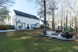 1609 Jorrington St, Mount Pleasant, SC 29466 - Photo 9