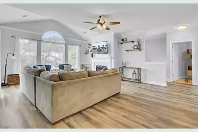 1322 Kingsford Lane, Mount Pleasant, SC 29466 - Photo 9