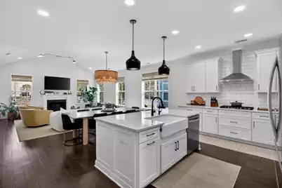 1478 Brightwood Drive, Mount Pleasant, SC 29466 - Photo 9