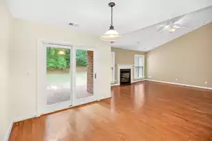 1015 Blockade Runner Pkwy, Summerville, SC 29485 - Photo 17