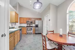 169 Historic Dr, Mount Pleasant, SC 29464 - Photo 5