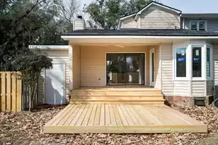 975 Harbor Oaks Dr, Charleston, SC 29412 - Photo 1