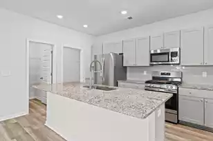 606 Spanish Wells Rd, Summerville, SC 29486 - Photo 5