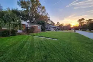 1749 Lady Ashley St, Charleston, SC 29412 - Photo 17