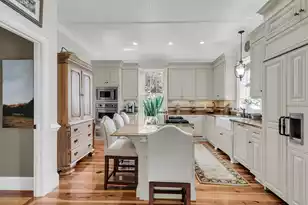 64 Sowell St, Mount Pleasant, SC 29464 - Photo 17