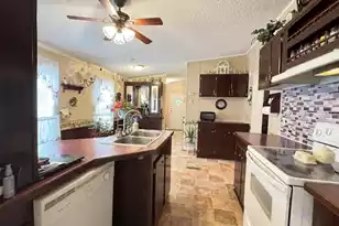 1137 Rugby Ave, Summerton, SC 29148 - Photo 11