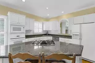 10 Commons Ct, Isle Of Palms, SC 29451 - Photo 21