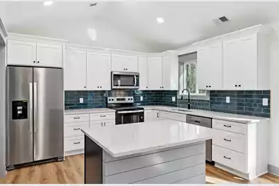 1011 Golf Course Parkway, Moncks Corner, SC 29461 - Photo 13