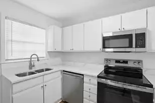 308 St Charles Ct, Charleston, SC 29407 - Photo 9