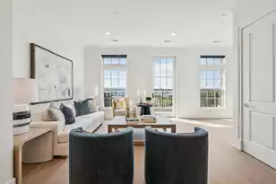 372 Broad St, Charleston, SC 29401 - Photo 17