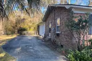 304 Greenbay St, Walterboro, SC 29488 - Photo 3