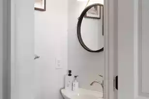 51 Gadsden St, Charleston, SC 29401 - Photo 9