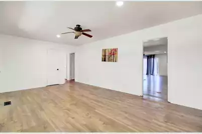 5809 Stewart Street, Hanahan, SC 29410 - Photo 5