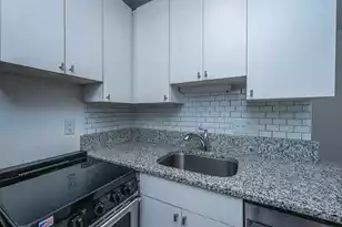 338 King St, Charleston, SC 29401 - Photo 9