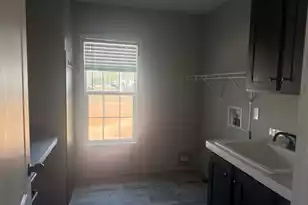 1446 Litzler Dr, Manning, SC 29102 - Photo 5