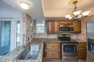 1857 Montclair Dr, Mount Pleasant, SC 29464 - Photo 11