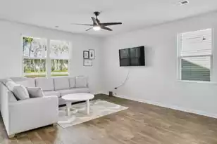 298 Watersglen Dr, Summerville, SC 29486 - Photo 5