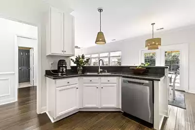 2064 Bancroft Lane, Mount Pleasant, SC 29466 - Photo 17