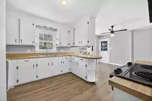 1321 Briarfield Ave, Charleston, SC 29412 - Photo 9