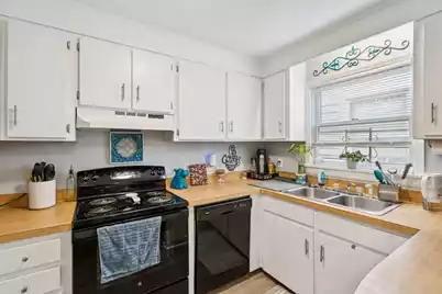 24 Bee Street #J & K, Charleston, SC 29403 - Photo 7